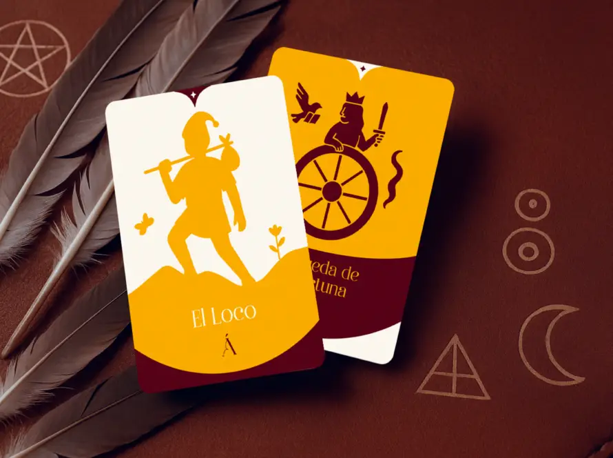 Combinación de El loco y La Rueda de la Fortuna en el tarot