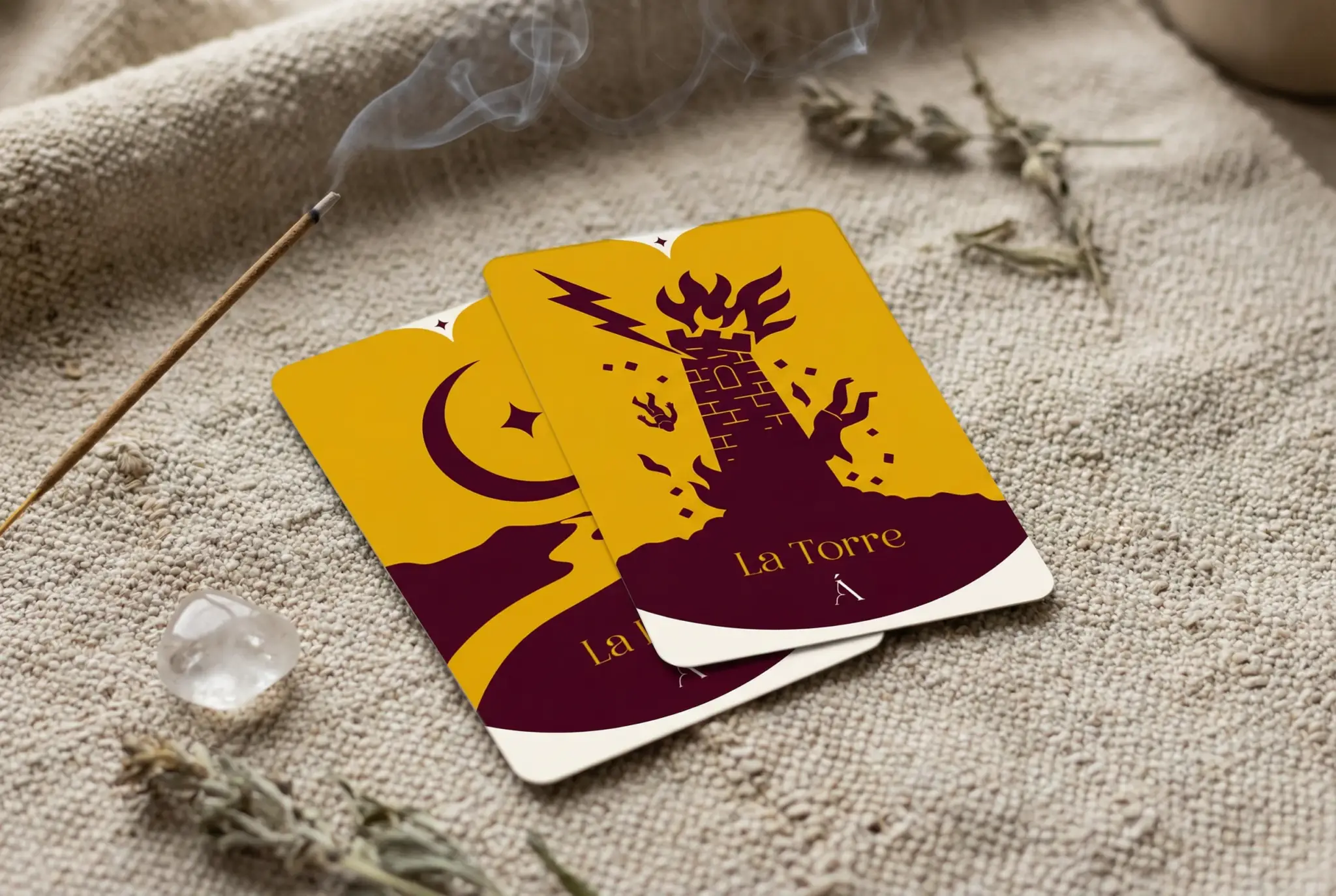 Combinación entre la Torre y La Luna en el Tarot