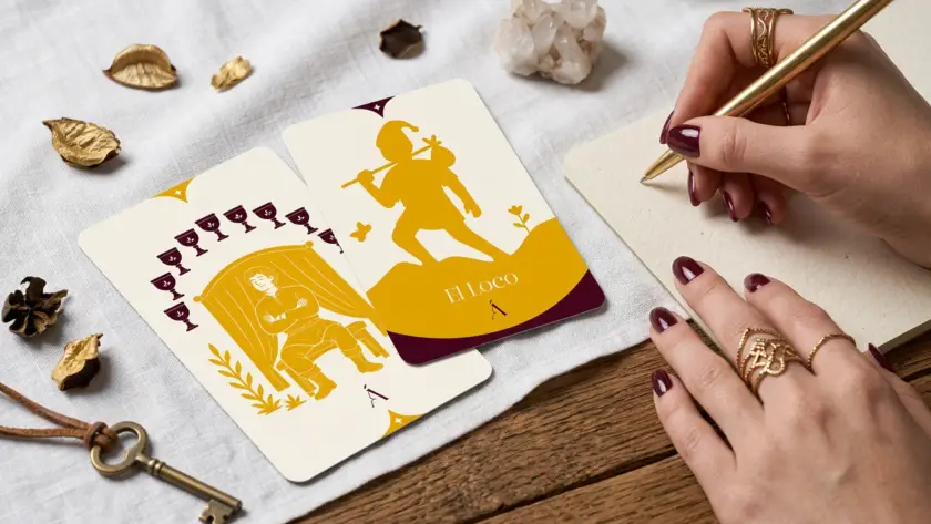 Combinación entre El Nueve de Copas y El Loco en el Tarot