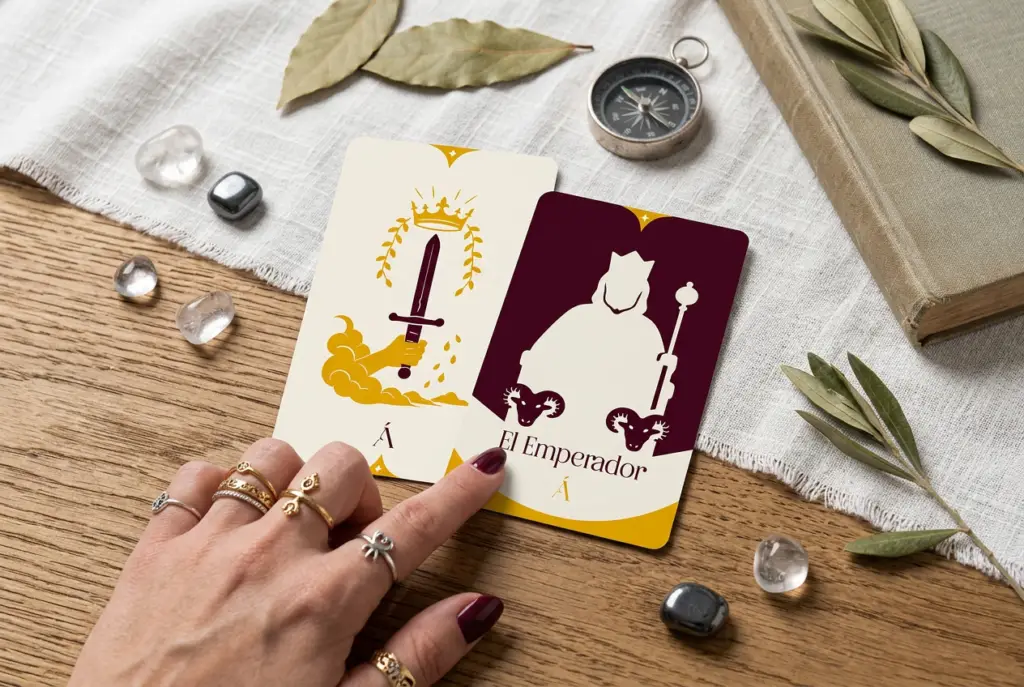 Combinación entre el As de Espadas y El Emperador en el Tarot