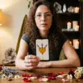 Tirada del Amor: qué te dicen las tres cartas cuando hablan de tu corazón